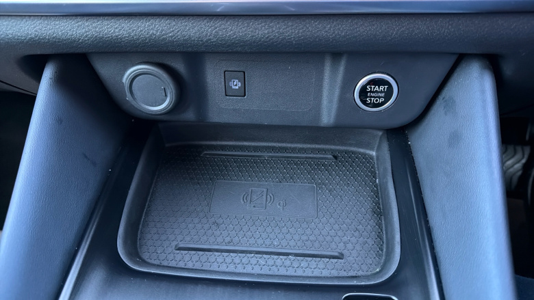 Nissan Qashqai 1.3 DiG-T MH 158 Tekna 5dr Xtronic Petrol Hatchback